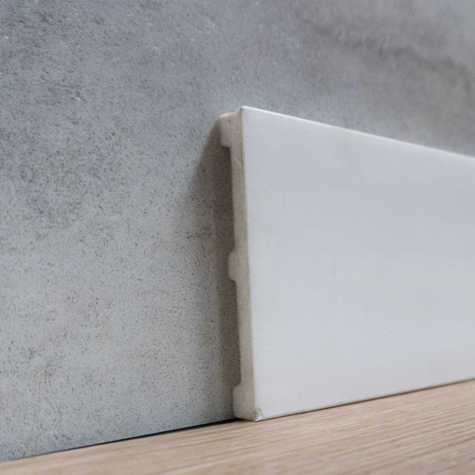 ZOCALO SQUARE BIG BLANCO 13X102X2000MM