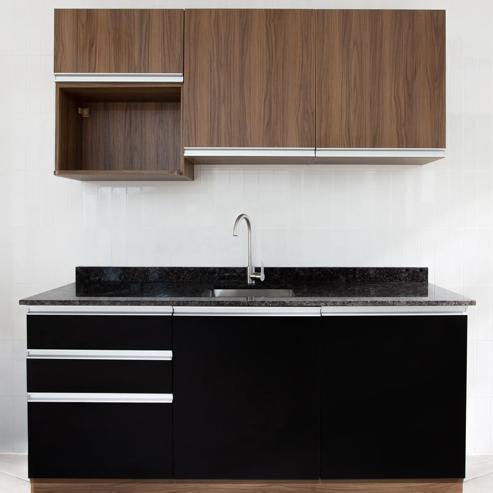 Genérico Muebles de Cocina Completa Color Madera y Negro 180 y 240 cms  Encimera incluida ref-02 : : Hogar y cocina