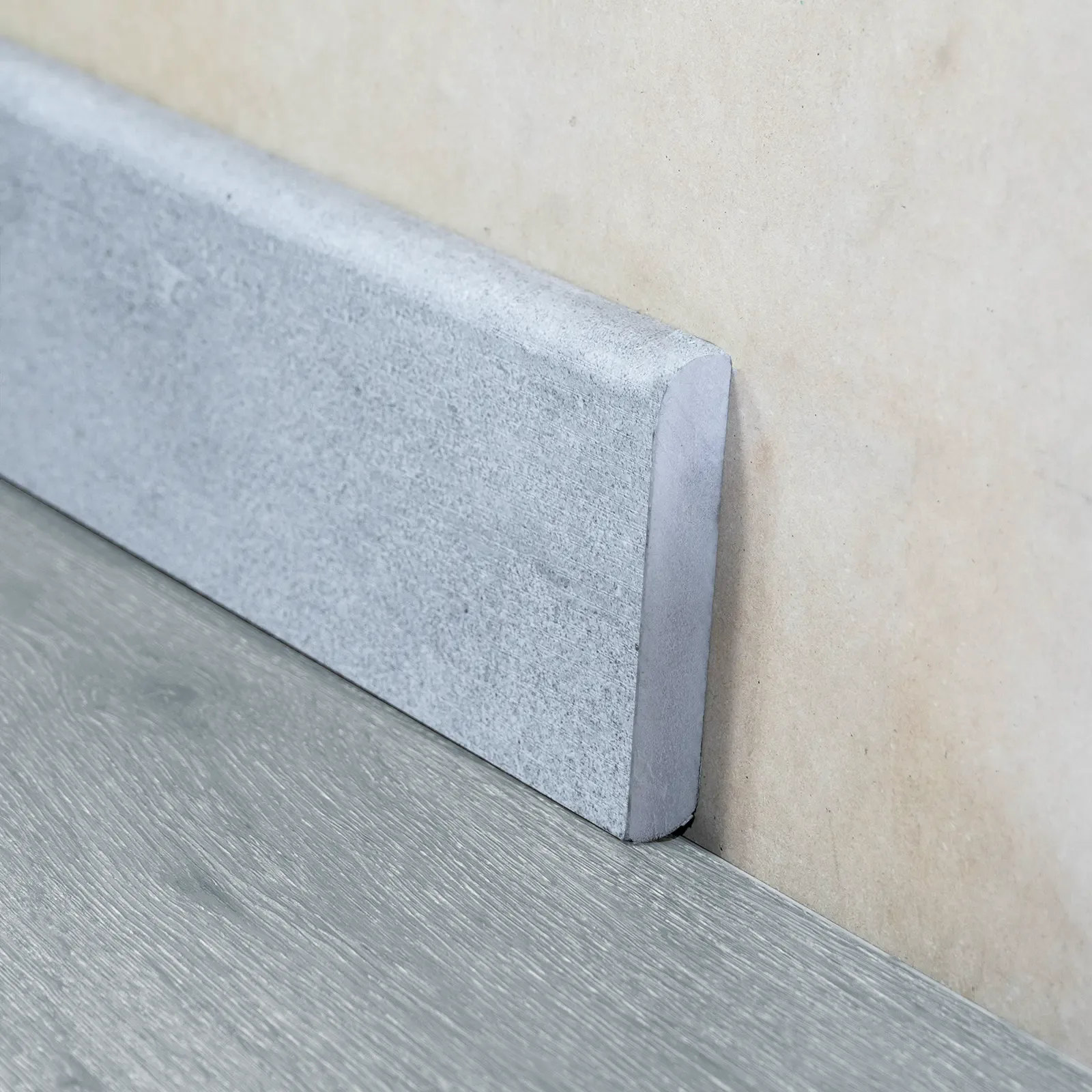 ZÓCALO REEF GREY 15X90X2400MM