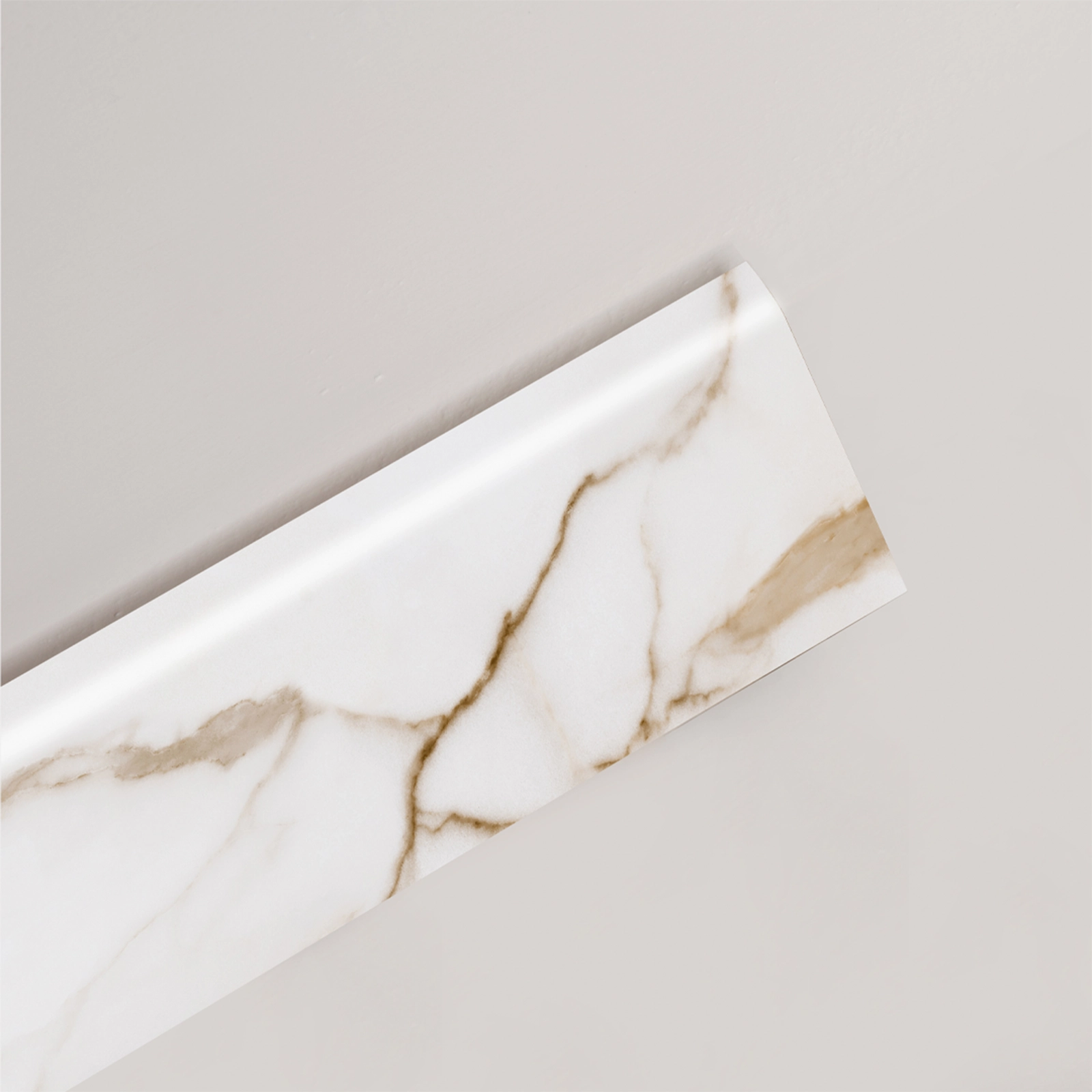 ZOCALO MARMOL GOLDEN CALACATTA 15 X 90 X 2400 MM